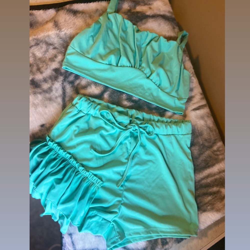 2 piece set